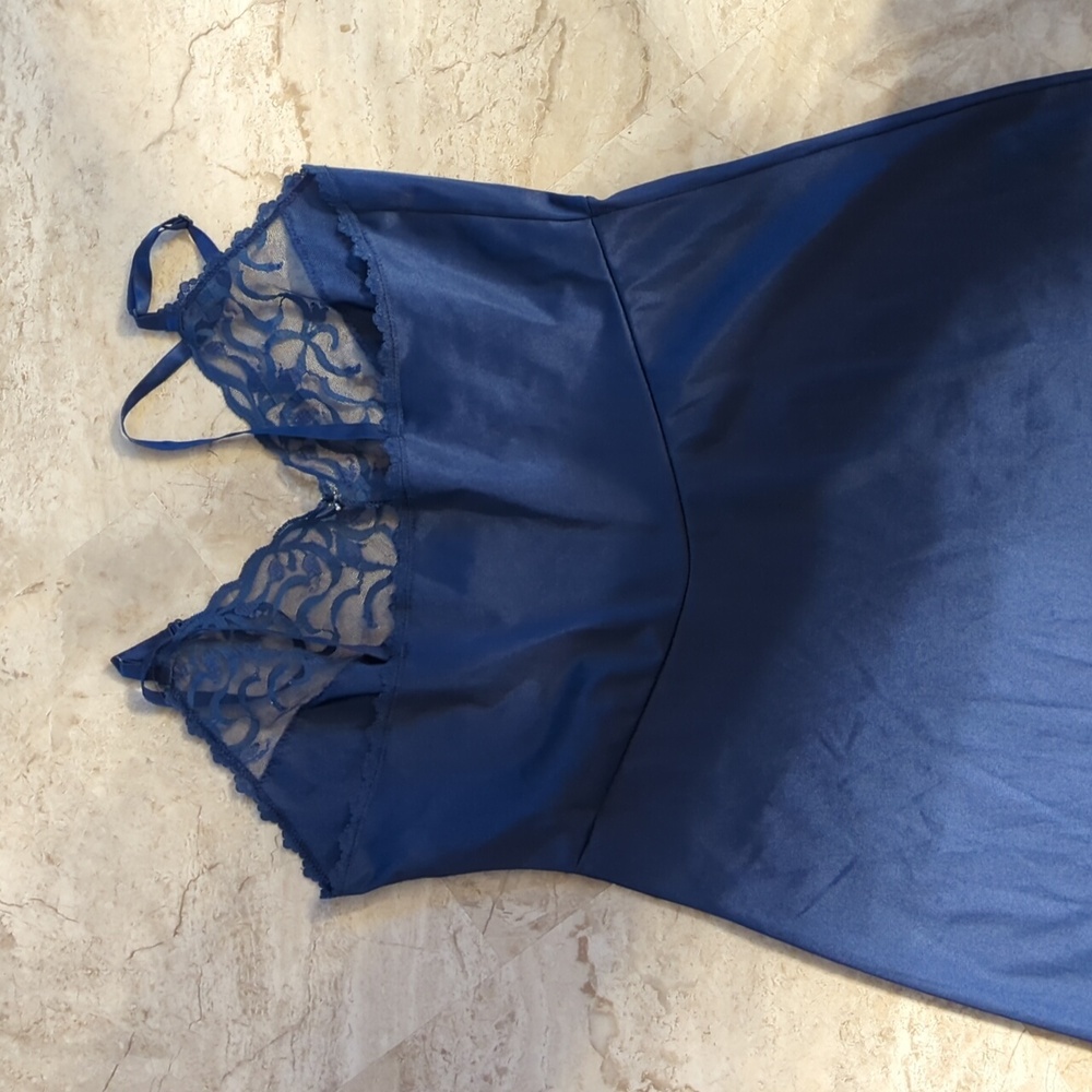 Ashley Taylor Midnight Blue Lace Chemise - Picture 6 of 8